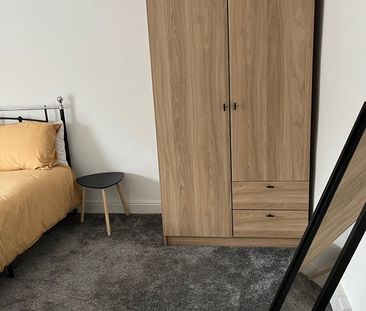 Room in a Shared House, Nottingham Road, NG5 - Photo 1
