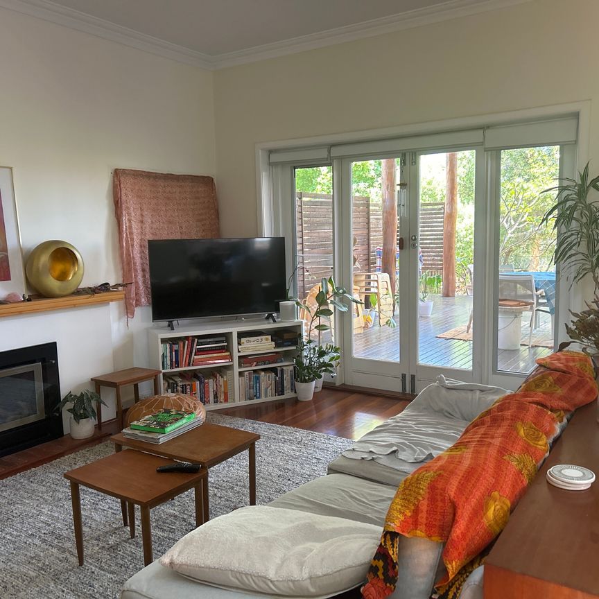 Mount Claremont - Photo 1