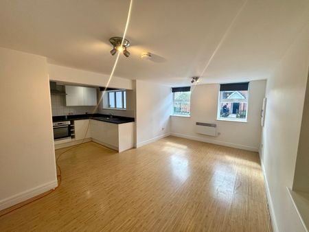 Halimote Road, Aldershot, Hampshire, GU11 - Photo 2