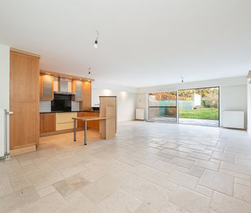 GELIJKVLOERS APP MET GARAGE - Photo 3