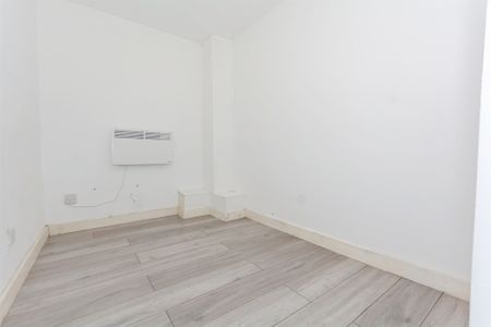 St. Matthews Road, Smethwick - Photo 4