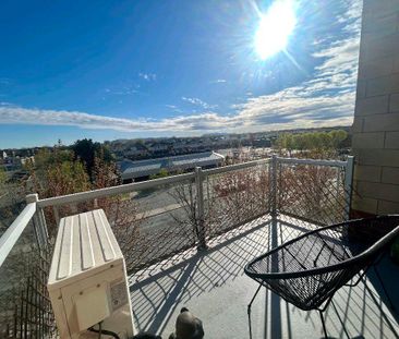 🏡 Superbe condo 3 ½ style loft à louer - Photo 2