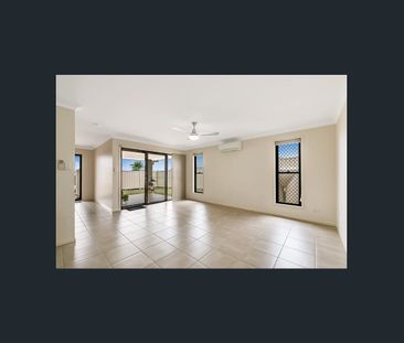 Modern 3-Bedroom Unit in a Boutique Complex of Just 3 — Prime Locat... - Photo 1