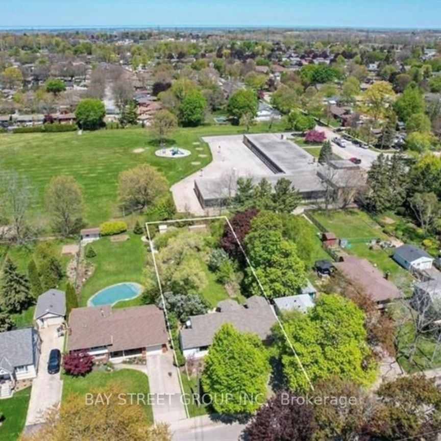 For Lease - 6565 Stamford Green Drive, Niagara Falls, Ontario - Photo 1