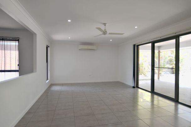 :: MODERN FIVE BEDROOM HOME IN HILLCLOSE ESTATE - Photo 1