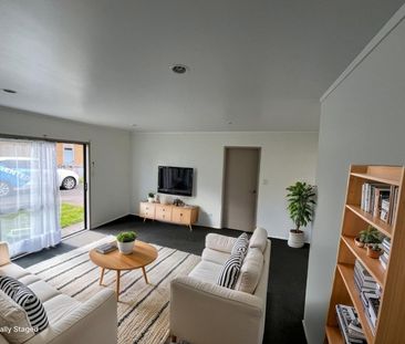 Internal Garage & Great Location - Photo 1