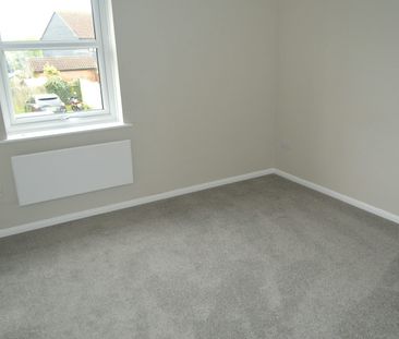Terraced House to rent on - Photo 4