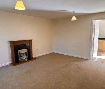 3 bedroom terraced house to rent - Photo 2