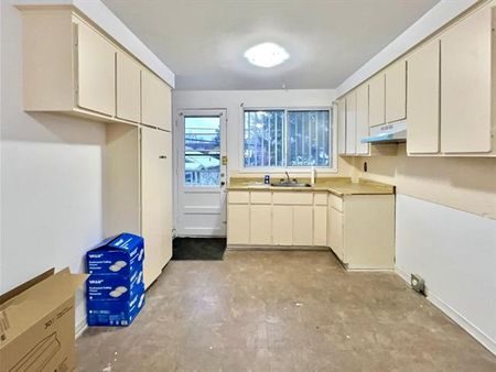 6497 Av. Azilda - Photo 3