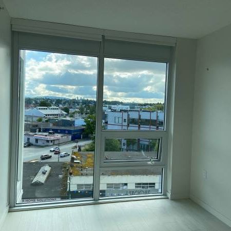 Olympic village Mount Pleasant 1 bed 1 Bath 1 Flex 1 parking 1 storage - Photo 3