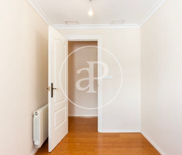 Penthouse for rent with Terrace in Exposició (Valencia) - Photo 3