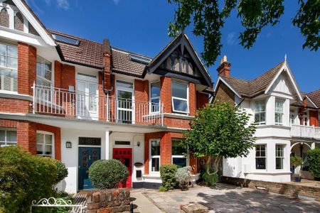 6 bedroom semi-detached house to rent - Photo 2