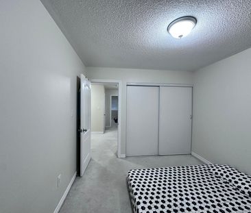 For Lease - 681 Sauve Street, Milton, Ontario - Photo 5