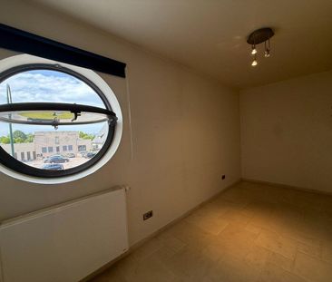 Riant en bemeubeld appartement met 5 slpks en daktuin in Balen-cent... - Photo 6