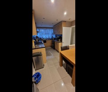 Room in a Shared House, West Arbour Street, E1 - Photo 3