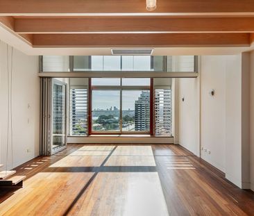 Portico | Unfurnished High Level One Bedroom Apartment - Photo 1