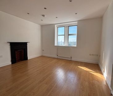 2 Bed Flat, Sylvan Road, SE19 - Photo 1