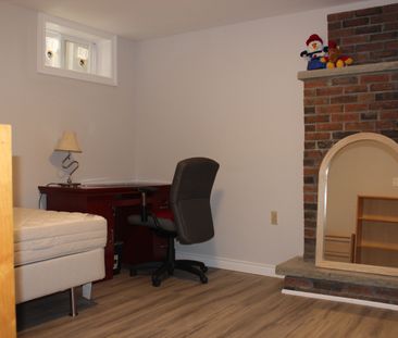 For Lease - 85 River Grove Drive Unit# Bsmt, Toronto, Ontario - Photo 2