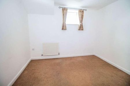 Flat, Park Hall, The Cloisters, Sunderland, Tyne And Wear, SR2 - Photo 4