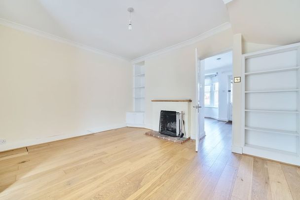 Meadow Vale, Haslemere, Surrey, GU27 - Photo 1