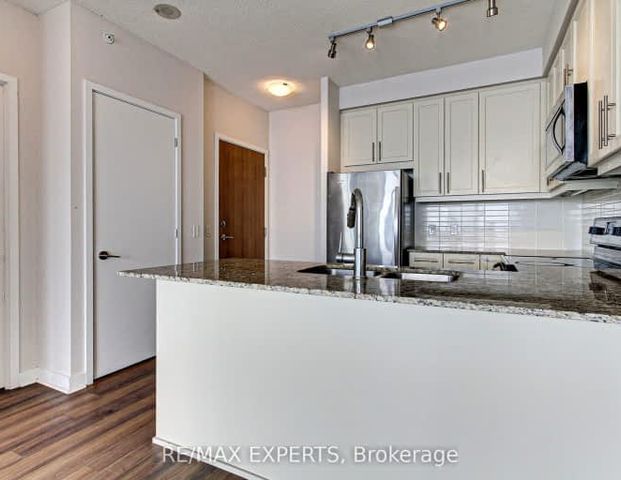 2606-3975 Grand Park Drive - Photo 1