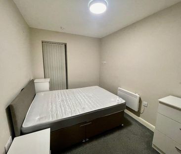 2 bedroom flat to rent - Photo 6