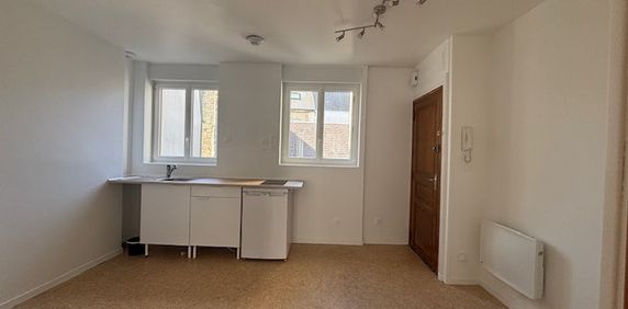 Location Appartement 2 pièces 46m² CHERBOURG-EN-COTENTIN 50100 - Photo 2