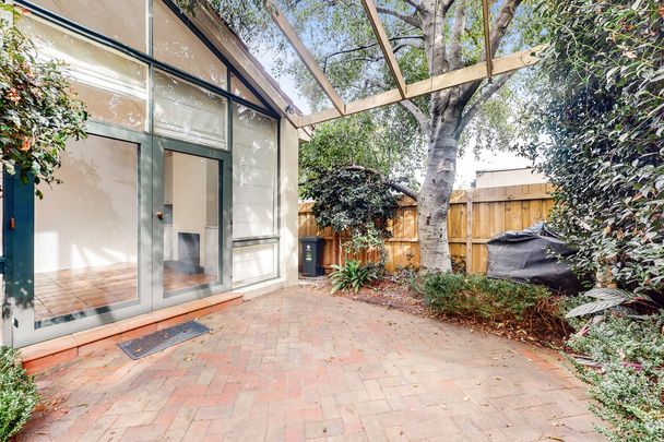 9 Lambeth Ave, Armadale - Photo 1