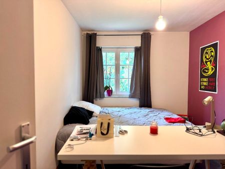 Gezinswoning met drie slaapkamers in de kindvriendelijke buurt van Wondelgem met zonnige tuin (300 m²). - Foto 4