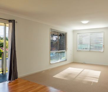 Charming 3 Bedroom Family Home - Photo 1