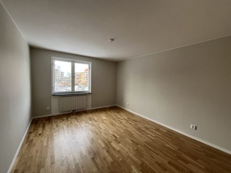 Storgatan 51 (3rok) Nyrenoverad, bilder i annons! - Photo 3