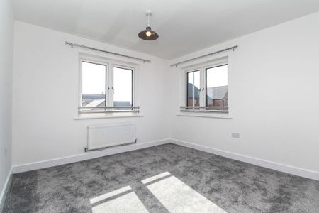 3 bedroom detached house to rent - Photo 4