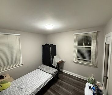 For Lease - 32 Beech Street, Brampton, Ontario - Photo 5