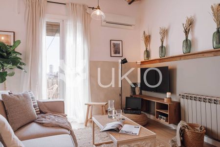 4 room luxury Apartment for rent in Barcelona, Catalonia - Photo 2