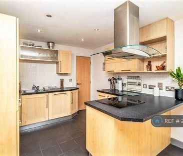2 bedroom flat to rent - Photo 6