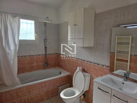 Location Appartement 3 pièces 62m² FAYENCE 83440 - Photo 3