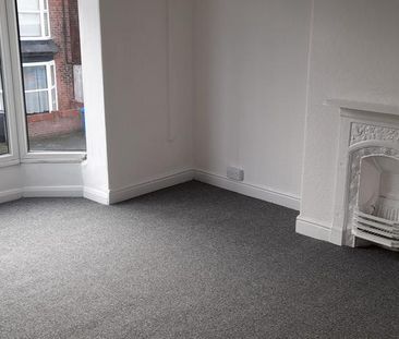 2 bedroom end of terrace house to rent - Photo 1