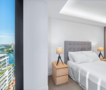 Stunning apartment by Idyllic harbour and opera house view - Photo 6