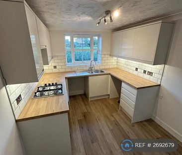 3 bedroom end of terrace house to rent - Photo 5