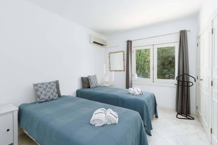 3 bedroom luxury Townhouse for rent in Vilamoura, Portugal - Photo 2