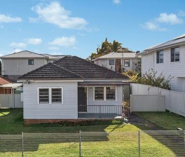 46 Thompson Street, Long Jetty NSW 2261 - House For Rent | Domain - Photo 5