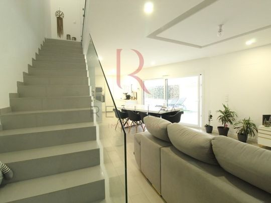 3 room luxury House for rent in Seixal, Portugal - Photo 1