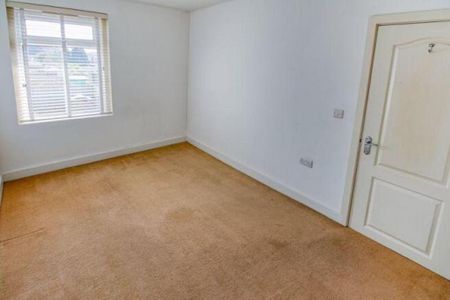 2 bedroom property to rent - Photo 4