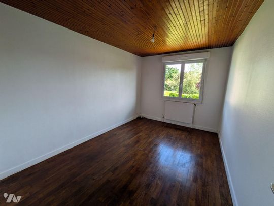 BRUZ - Maison familiale de 99 m² à louer, idéalement située à seulement 1 km du centre-ville, à... - Photo 1