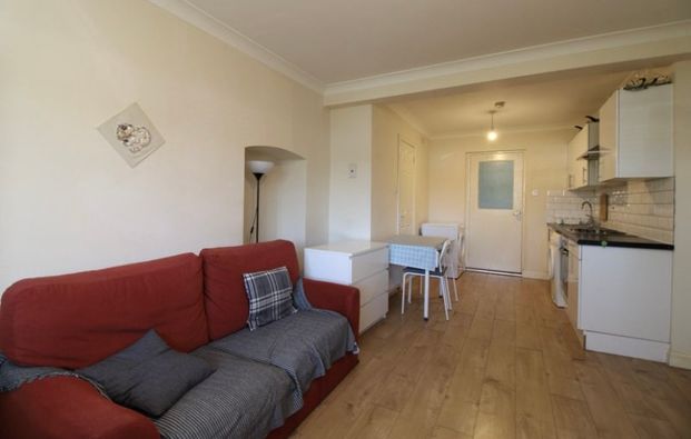 Broadlands Road, Southampton - Photo 1