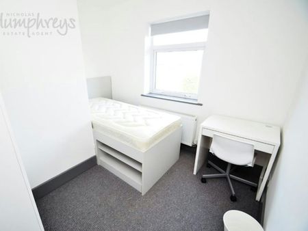 Bradford Crescent, Gilesgate, DH1 - Photo 3