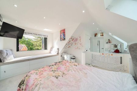 4 bedroom detached house to rent - Photo 3