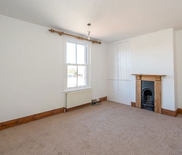 2, Northfield Cottages, Westbourne - Photo 1