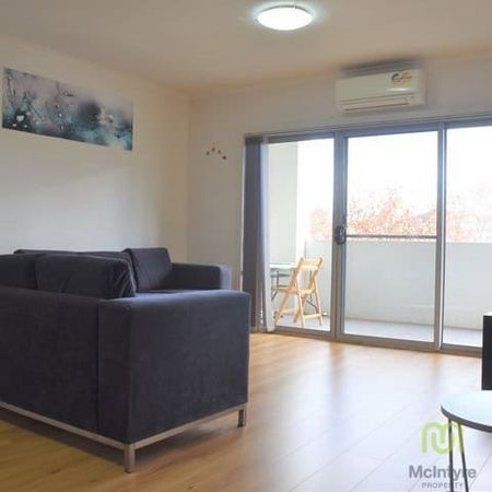 Convenient living! - Photo 5