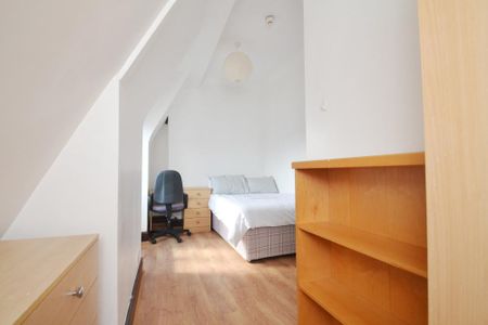 5 bedroom terraced house to rent - Photo 2